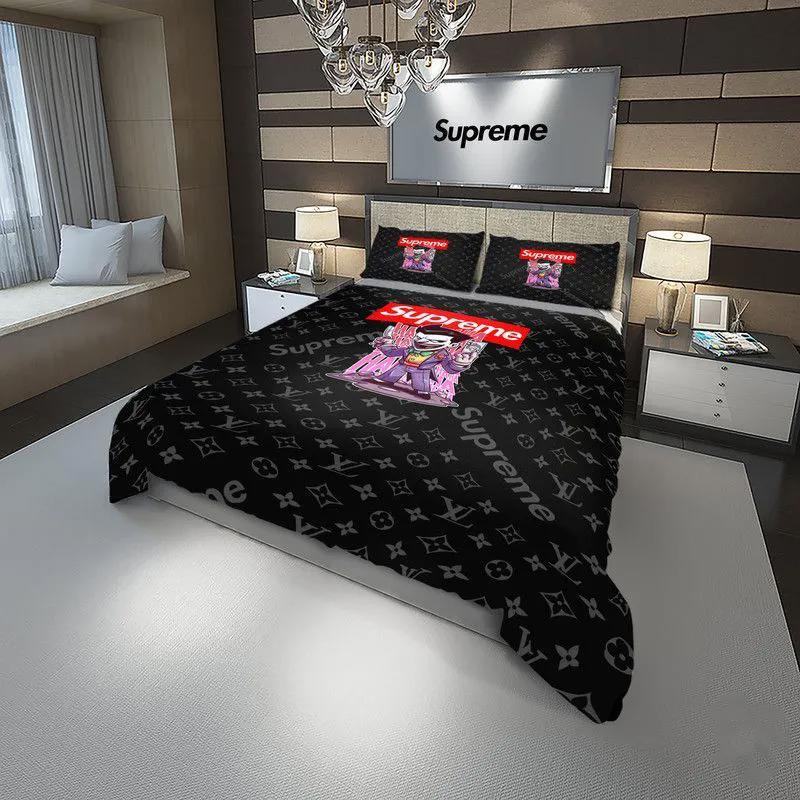 Lv supreme joker luxury brand bedding sets bedspread duvet cover set, bedroom decor , thanksgiving decorations for home best luxury bed sets gift thankgivings and christmas Bedding Sets