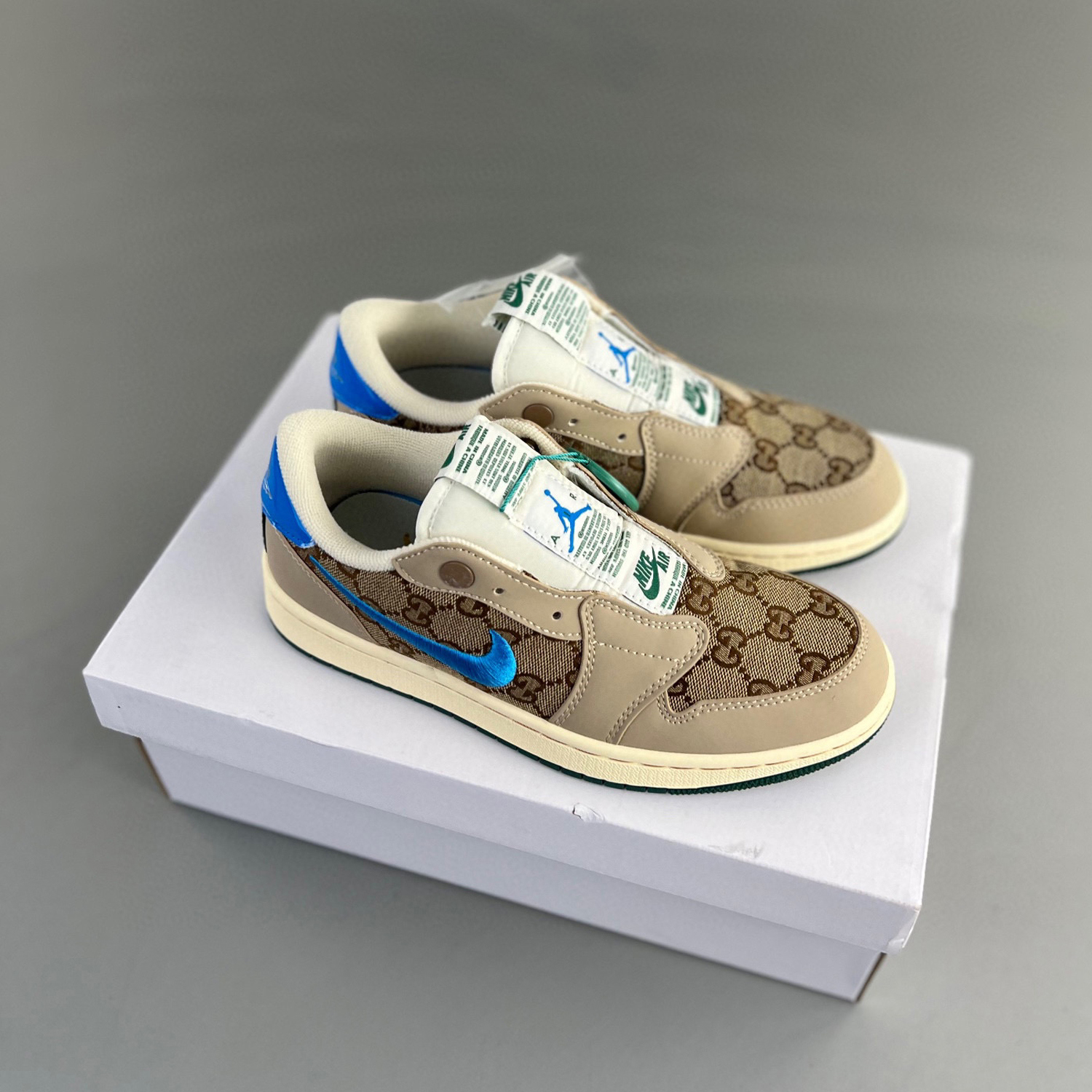 Travis scott x air jordan 1 low x lv – 06dhlh12-205 – full size 36 – 45
