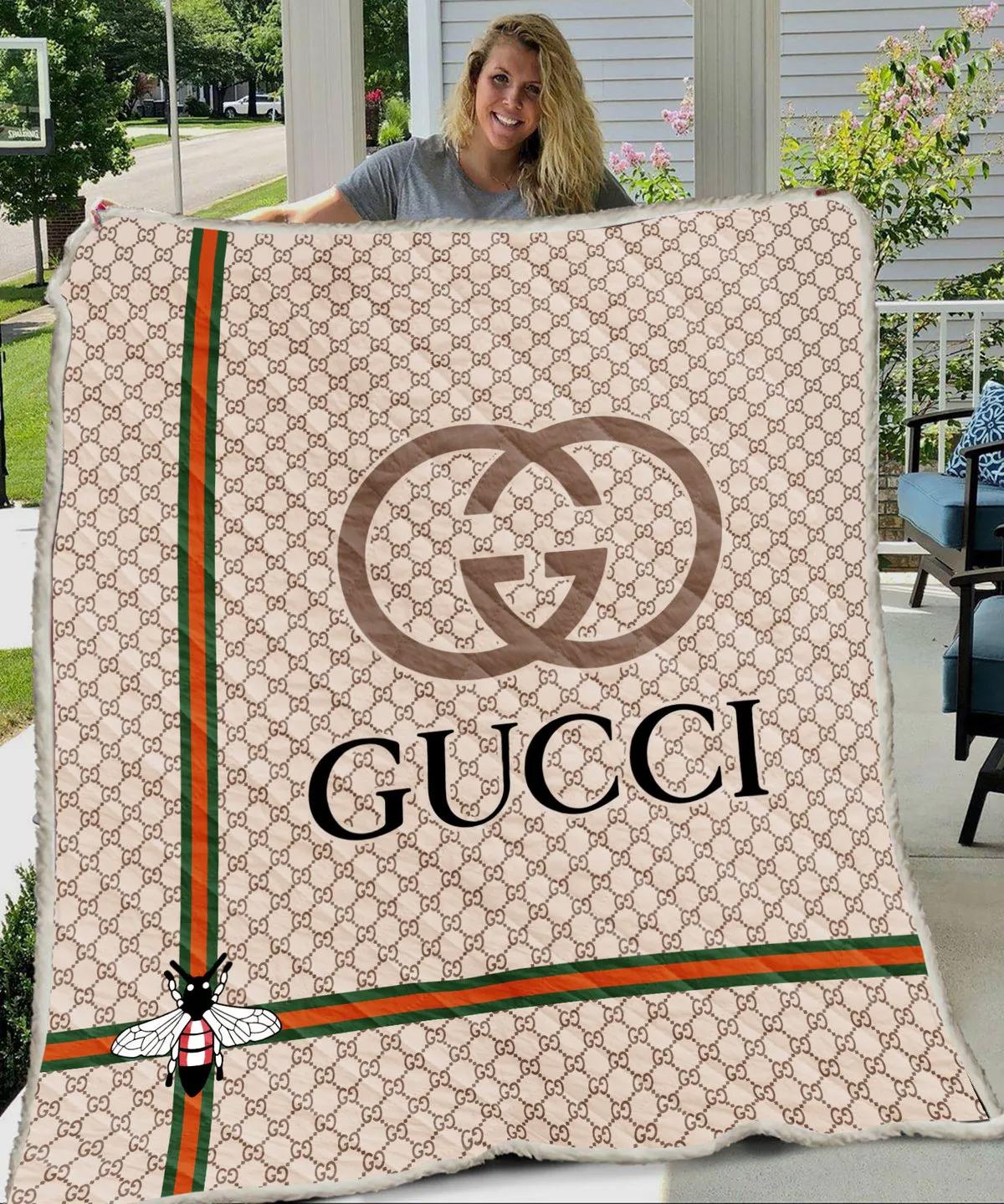 Gucci bee beige luxury brand premium blanket fleece home decor 55 Blanket Fleece