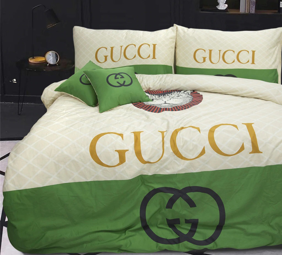 Gucci catty fashion logo luxury brand bedding sets, bedroom decor , thanksgiving decorations for home Bedding Sets