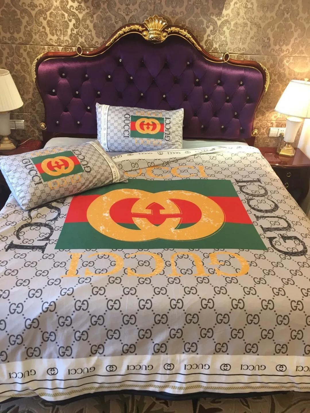 Gucci golden logo luxury brand bedding sets bedspread duvet cover set, bedroom decor , thanksgiving decorations for home Bedding Sets