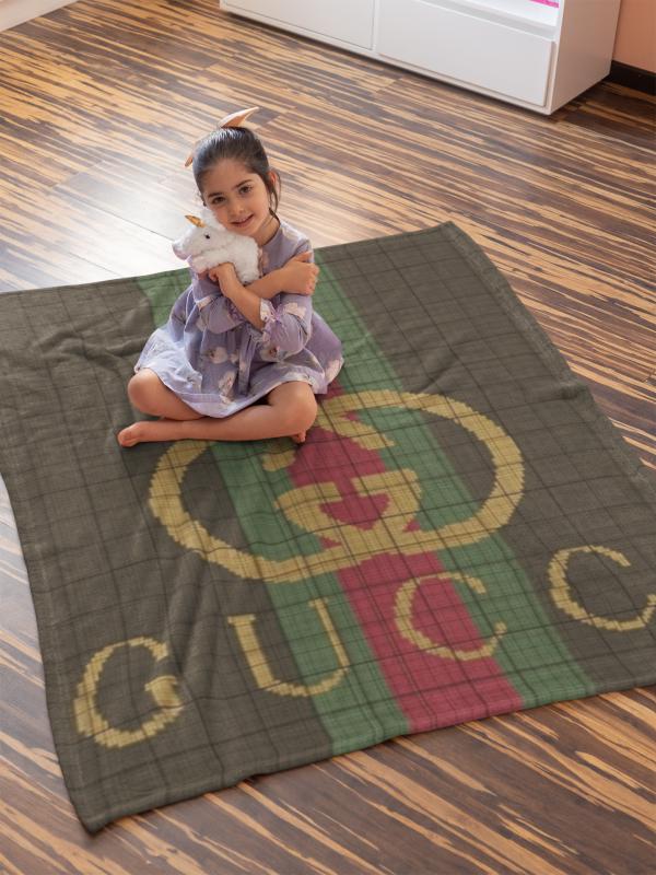 Gucci hot premium logo luxury brand  blanket fleece home decor 184 Blanket Fleece