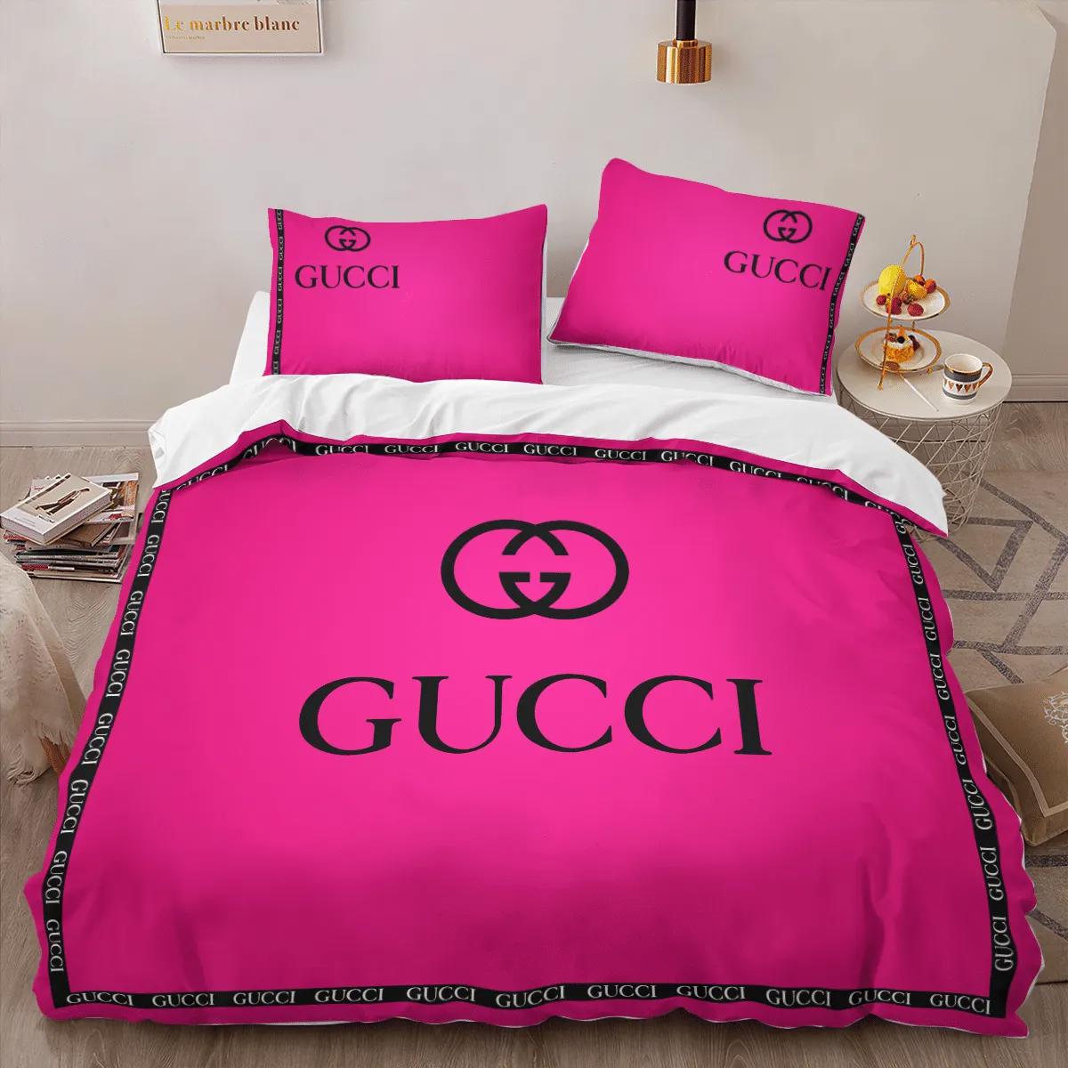 Gucci pinky fashion logo luxury brand bedding sets, bedroom decor , thanksgiving decorations for home  best luxury bed sets gift thankgivings and christmas Bedding Sets