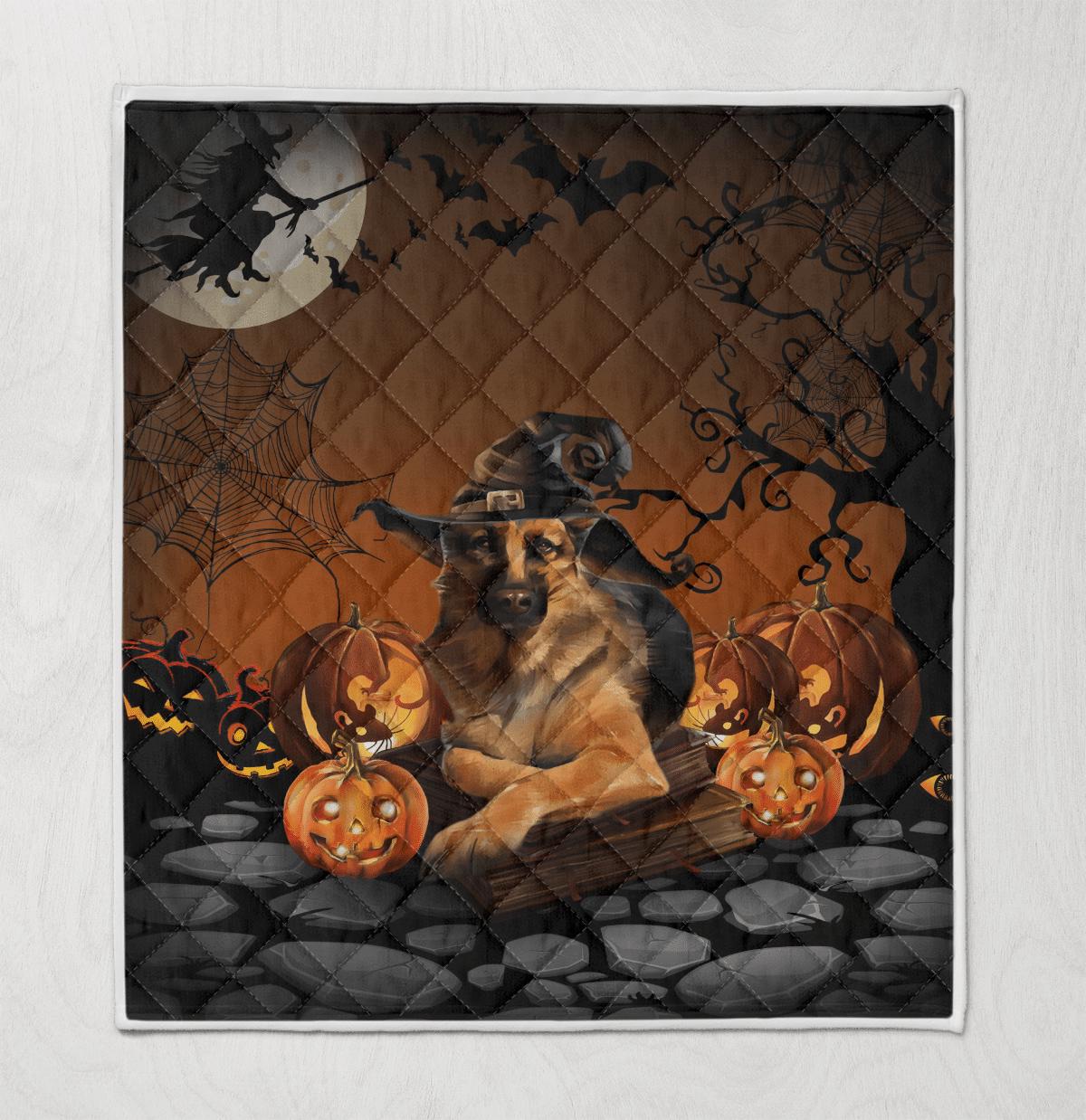 Halloween decorations german shepherd halloween quilt blanket wq2609370 Quilt Blanket