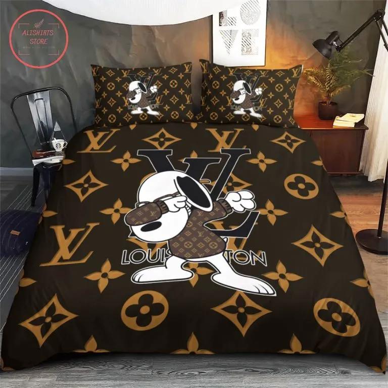 Hot louis vuitton dabbing snoopy luxury bedding set Bedding Sets