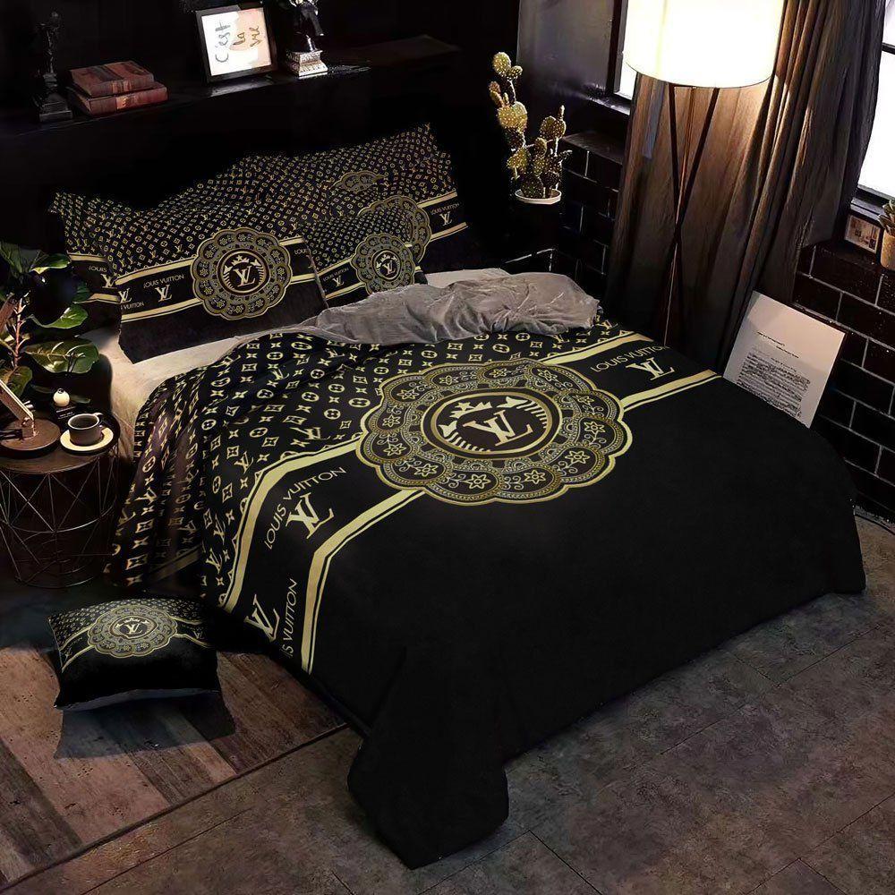 Louis vuitton black gold luxury brand high-end bedding set lv home decor ht Bedding Sets