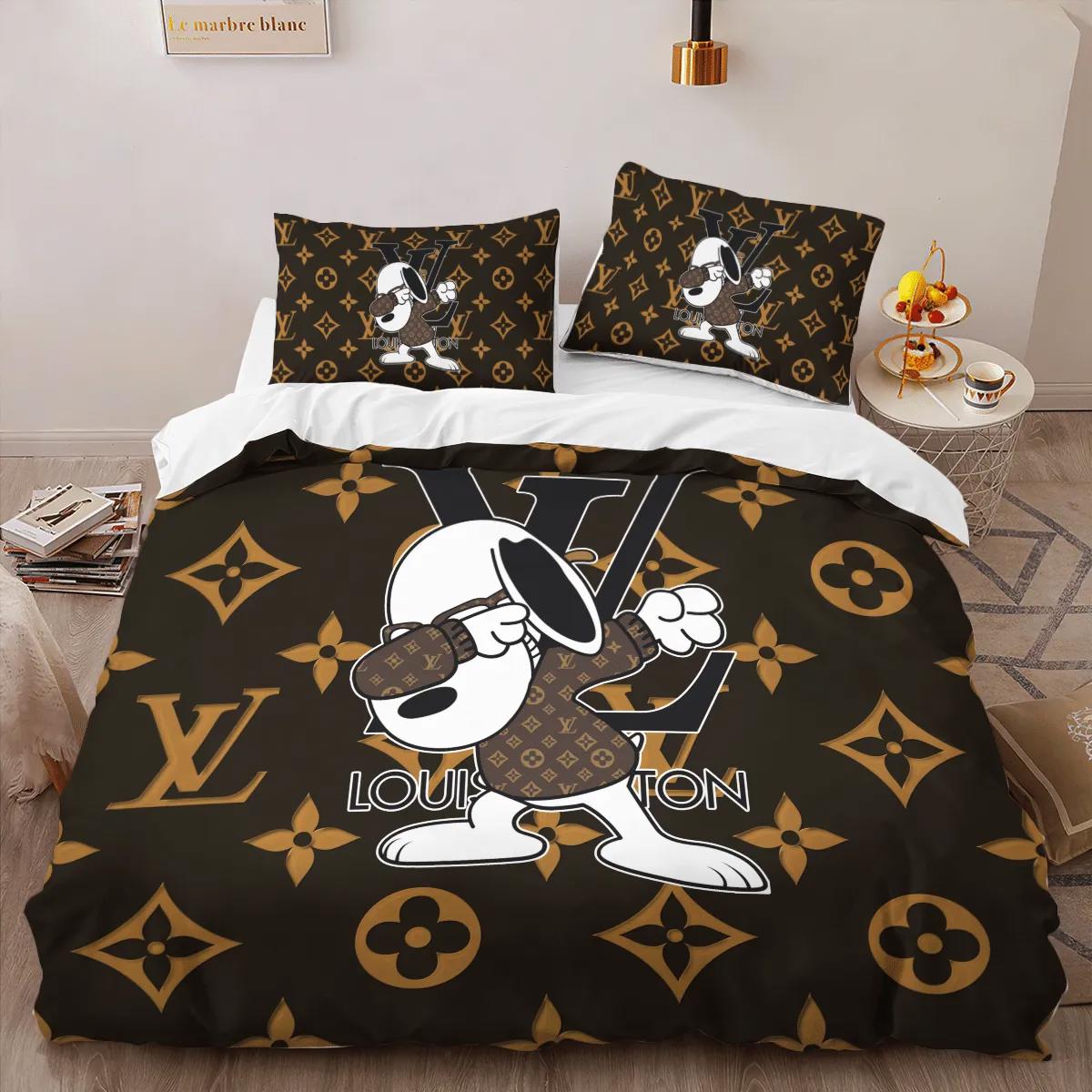 Louis vuitton dabbing snoopy luxury brand bedding sets bedspread duvet cover set, bedroom decor , thanksgiving decorations for home best luxury bed sets gift thankgivings and christmas Bedding Sets