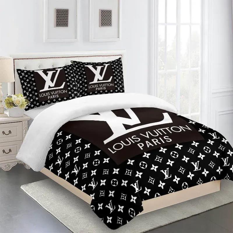 Louis vuitton fashion logo limited luxury brand bedding sets, bedroom decor , thanksgiving decorations for home 30 best luxury bed sets gift thankgivings and christmas Bedding Sets
