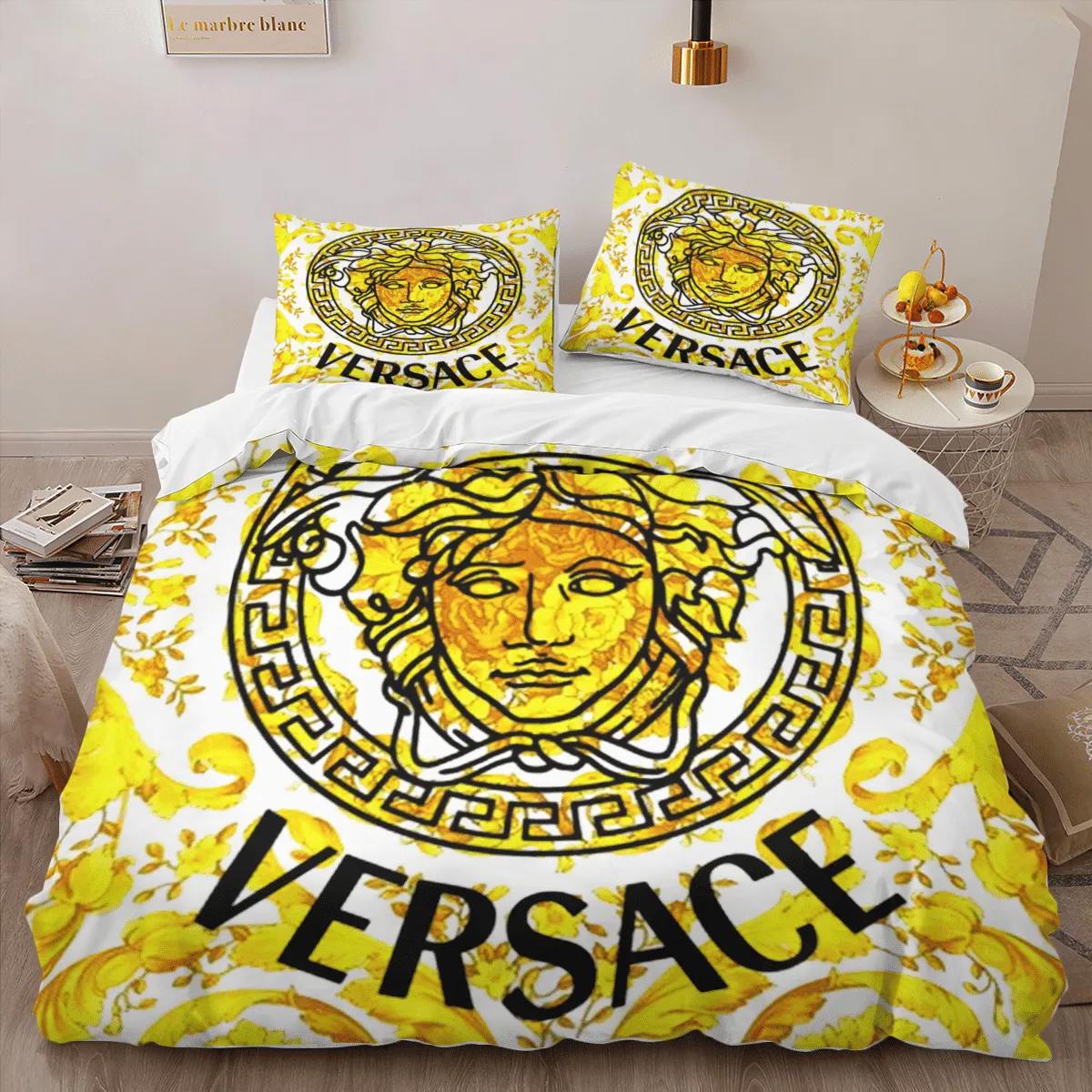 Versace gold limited edition luxury brand high-end bedding sets, bedroom decor , thanksgiving decorations for home best luxury bed sets gift thankgivings and christmas Bedding Sets