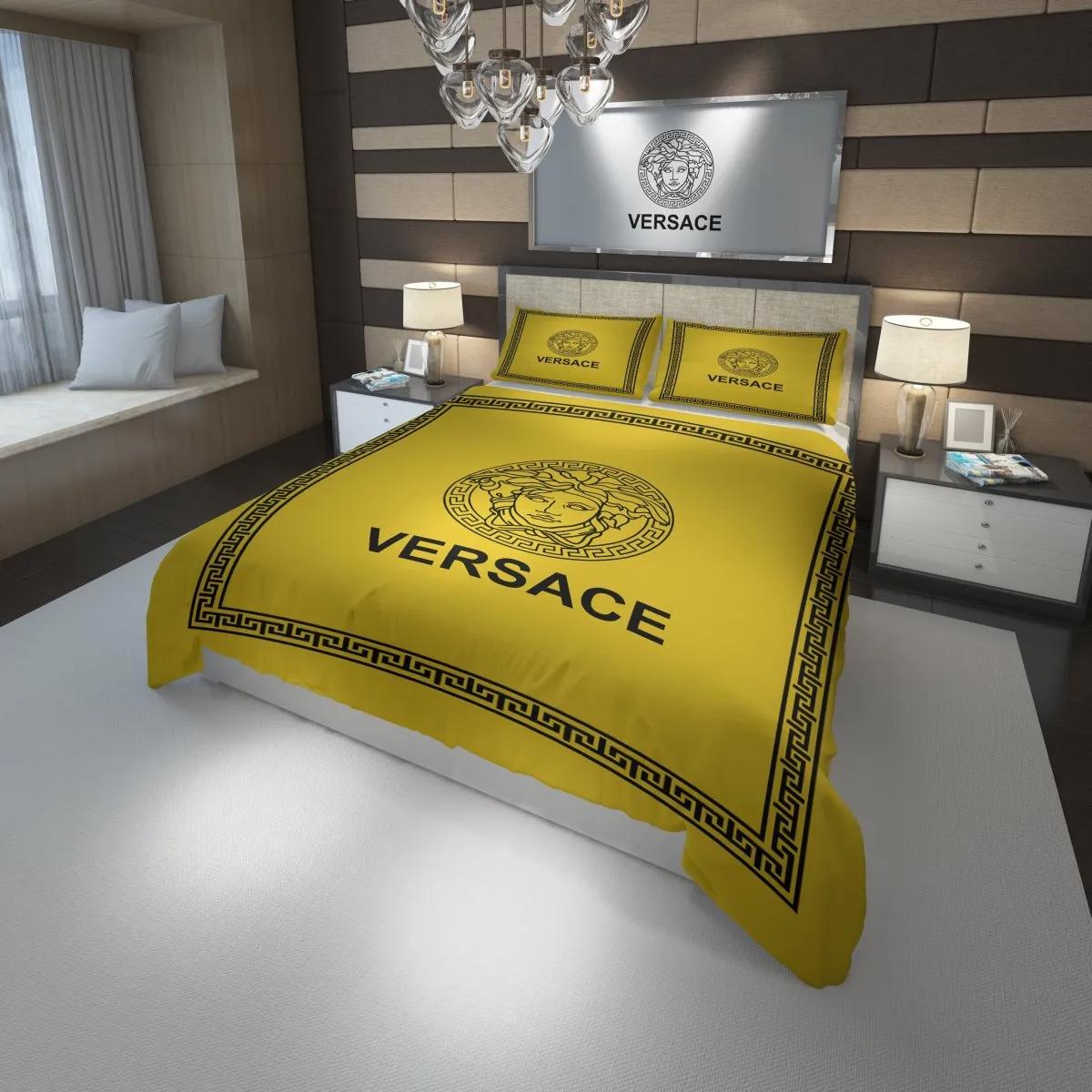 Versace yellow logo type 116 Bedding Sets hyperbeast Bedroom bedclothes blankets bed linen luxury ideas covers sheets bedspread premium fashion brand duvet home decor