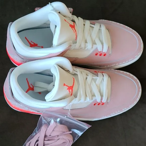Air Jordan 3 'Rust Pink' - Pink and White Sneakers