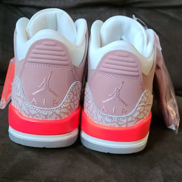 Air Jordan 3 'Rust Pink' - Pink and White Sneakers
