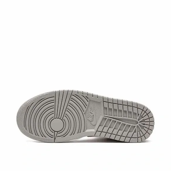 Women's Air Jordan 1 Mid Sneakers - Classic and Stylish Footwear