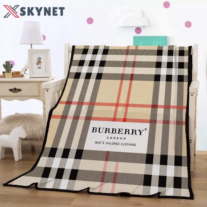 Burberry fashion luxury brand fleece blanket comfortable blanket 257 Blanket Fleece