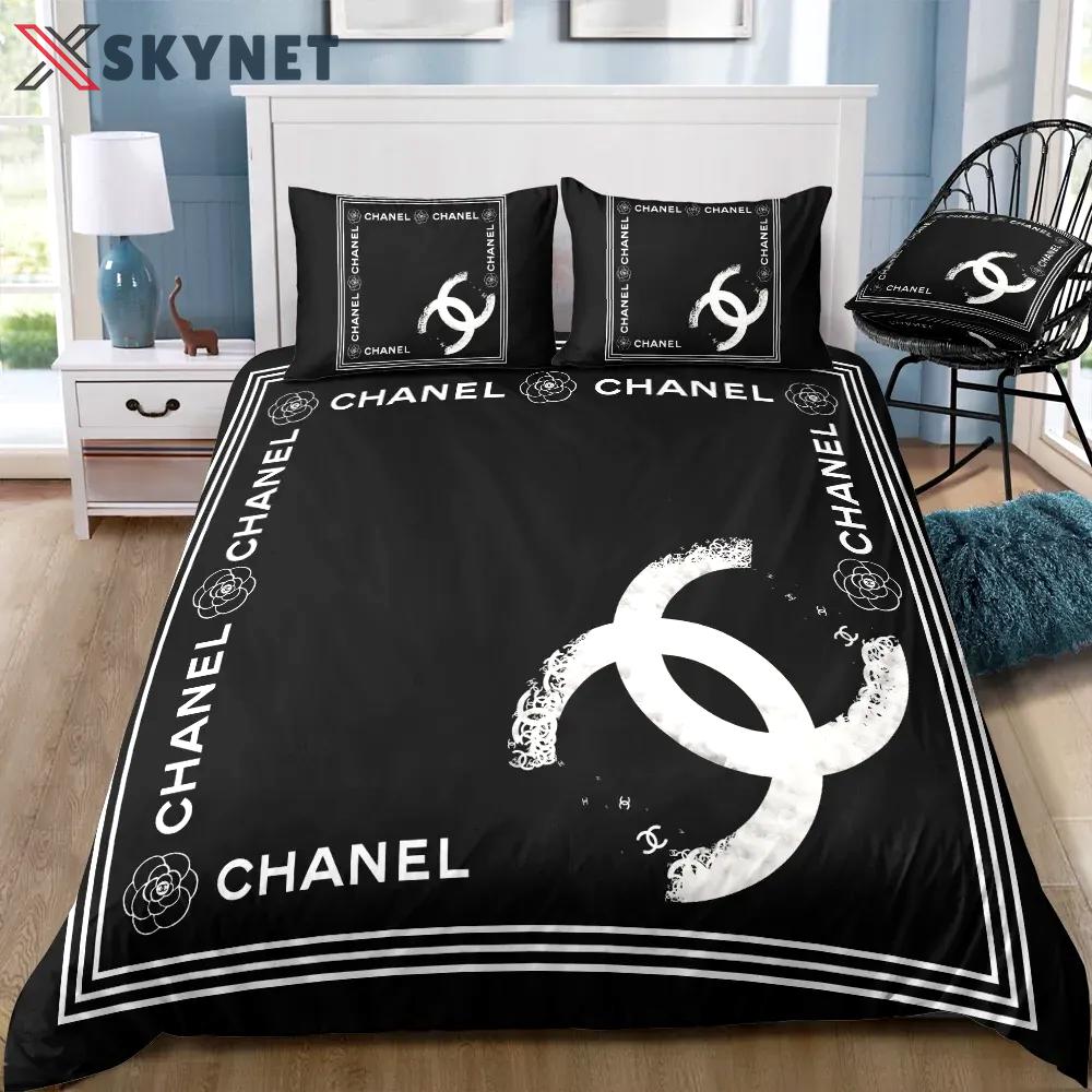 Chanel logo hot new luxury brand bedding sets bedspread duvet cover set, bedroom decor , thanksgiving decorations for home best luxury bed sets gift thankgivings and christmas Bedding Sets