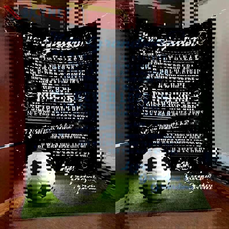 Grandpa and grandma to grandson never lose fleece blanket, mink sherpa blanket, football blanket, grandson blanket, gift for grandson Quilt Blanket