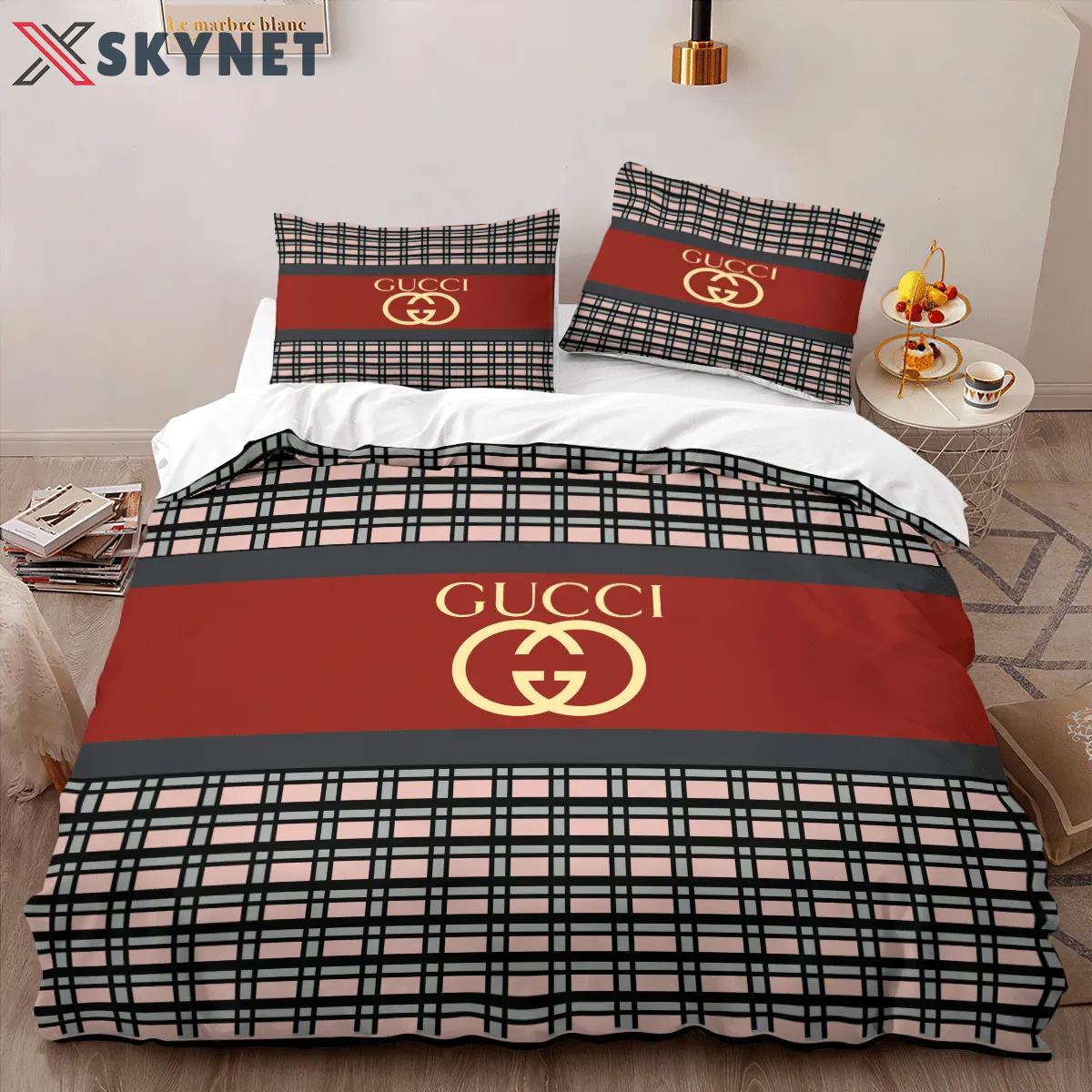 Gucci caro fashion logo premium luxury brand high-end bedding sets lv, bedroom decor , thanksgiving decorations for home best luxury bed sets gift thankgivings and christmas Bedding Sets