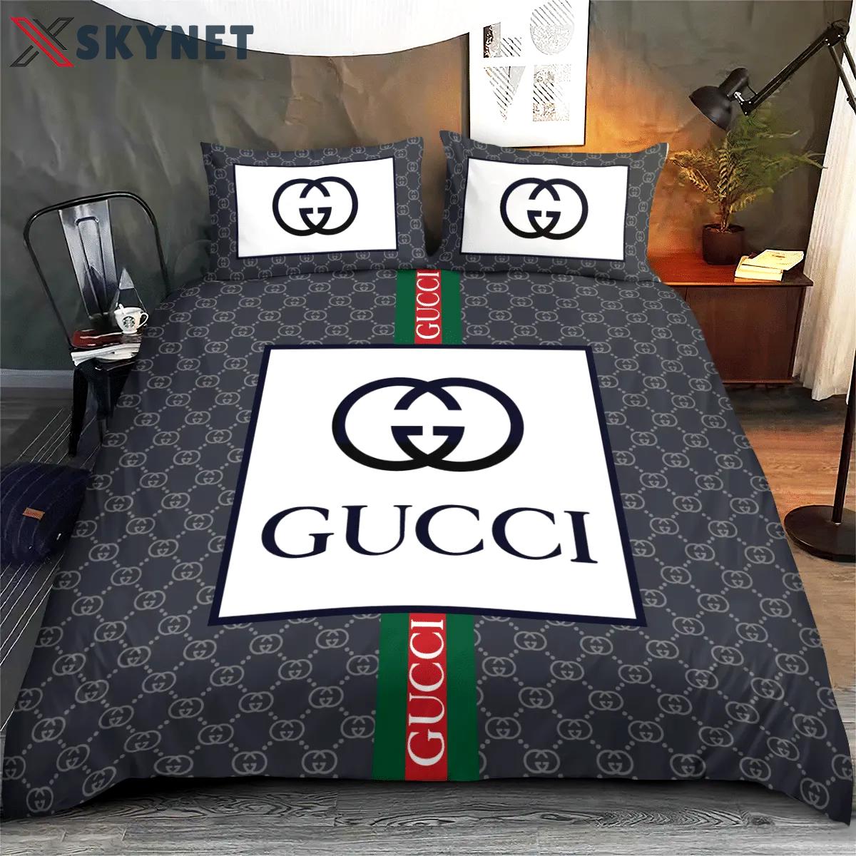 Gucci hot luxury brand high-end new bedding sets, bedroom decor , thanksgiving decorations for home best luxury bed sets gift thankgivings and christmas Bedding Sets