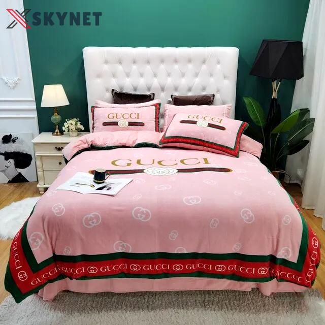 Gucci pink logo type 1781 Bedding Sets bed linen premium fashion brand home decor sheets duvet blankets covers hyperbeast Bedroom bedspread bedclothes luxury ideas