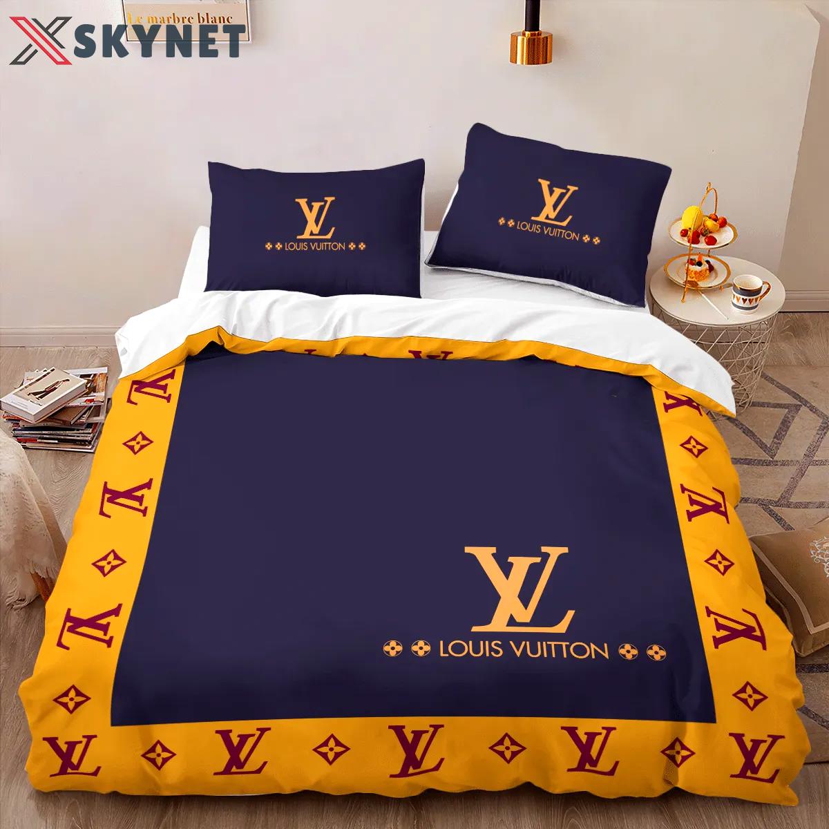 Louis vuitton new logo limited edition luxury brand high-end bedding sets lv, bedroom decor , thanksgiving decorations for home best luxury bed sets gift thankgivings and christmas Bedding Sets