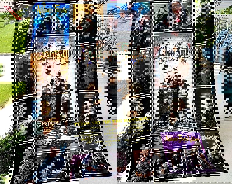 The addams family fleece blanket, mink sherpa blanket, addams blanket, addams family blanket, wednesday addams quilt Quilt Blanket