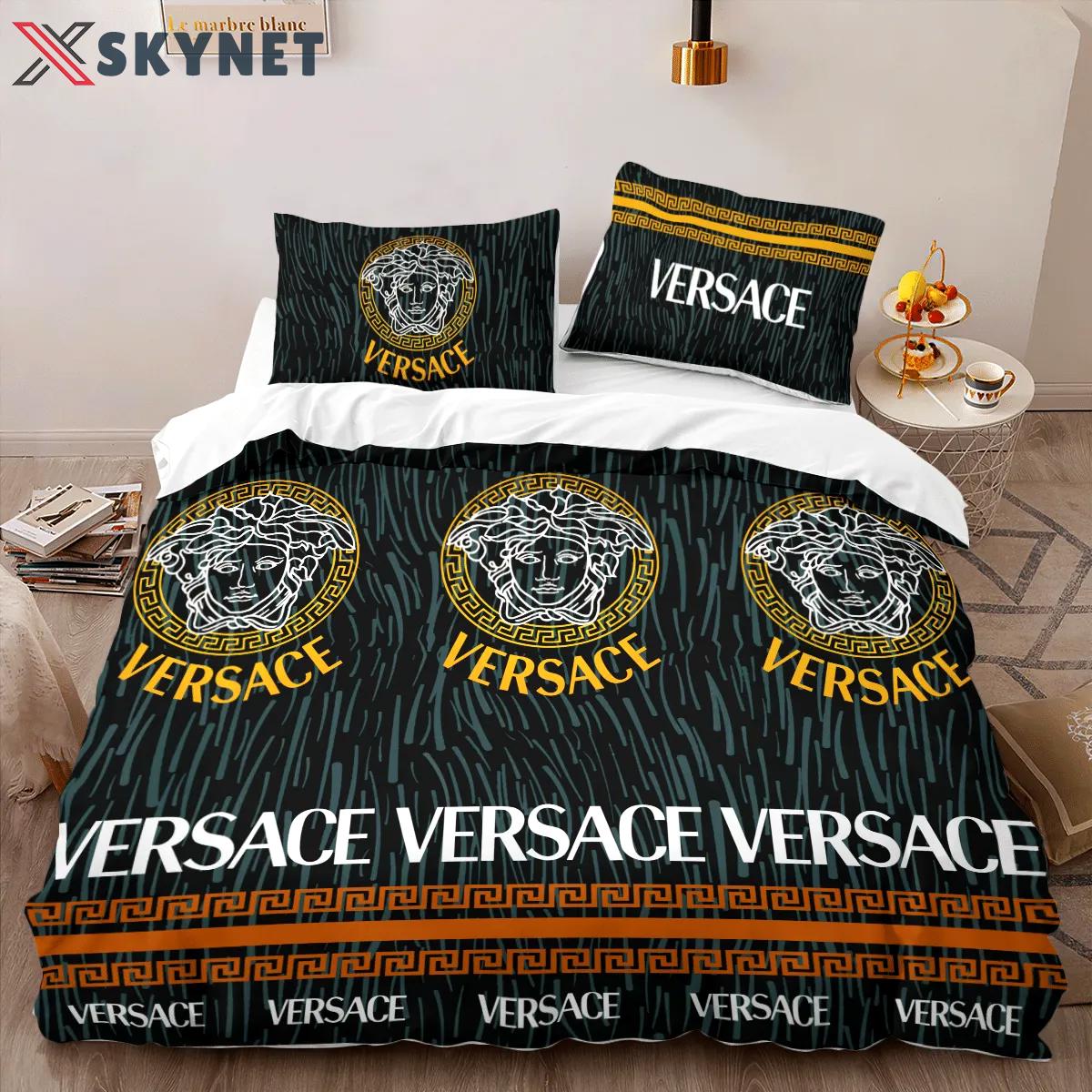 Versace hot luxury brand logo high-end bedding sets lv, bedroom decor , thanksgiving decorations for home best luxury bed sets gift thankgivings and christmas Bedding Sets
