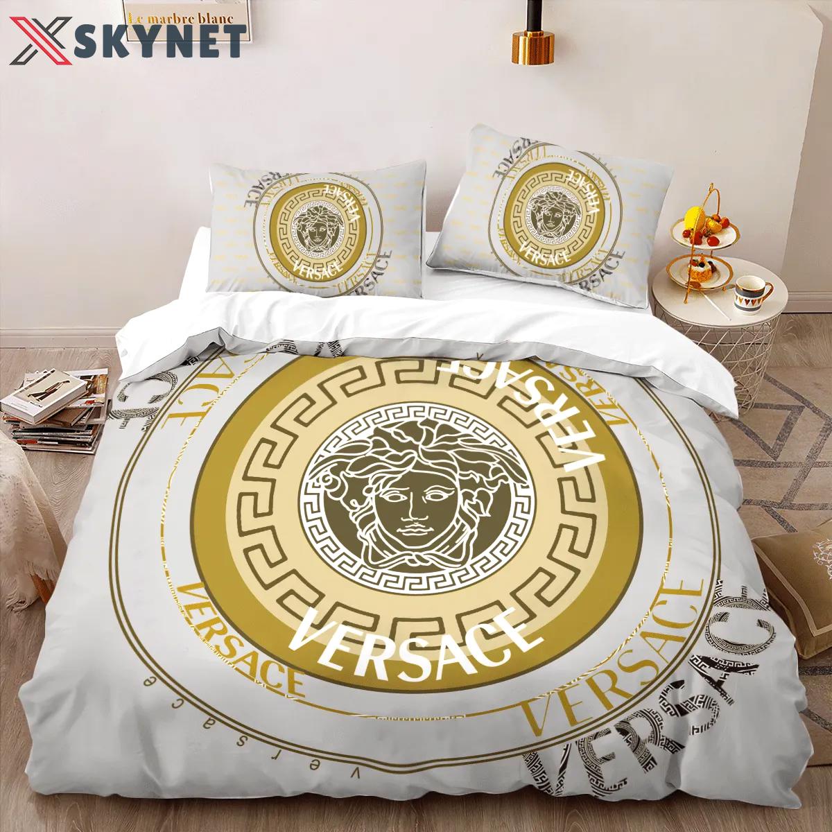 Versace new logo limited edition luxury brand high-end bedding sets lv, bedroom decor , thanksgiving decorations for home best luxury bed sets gift thankgivings and christmas Bedding Sets