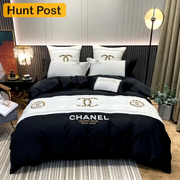 Chanel hot printed bedding sets quilt sets duvet cover luxury brand bedding decor bedroom sets best luxury bed sets gift thankgivings and christmas Bedding Sets