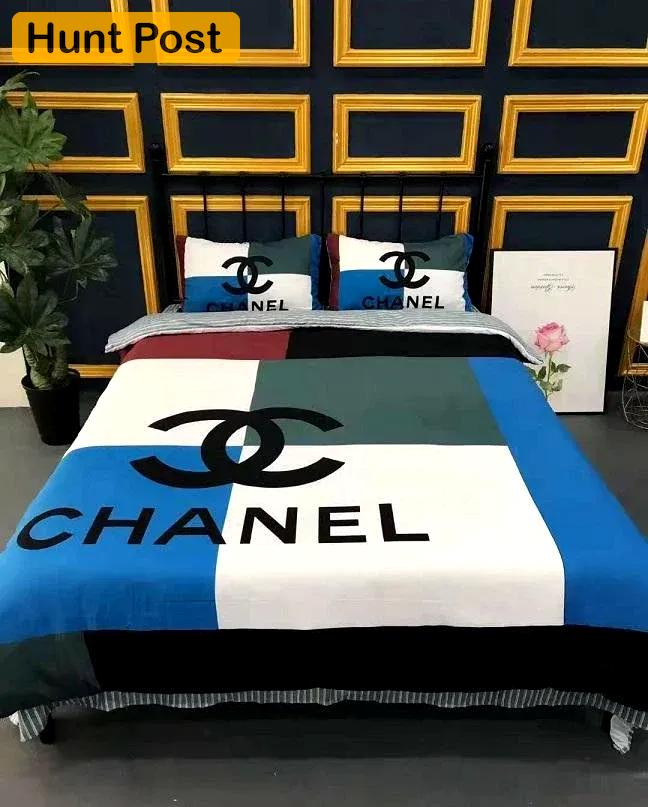 Chanel logo new hot luxury brand bedding sets bedspread duvet cover set, bedroom decor , thanksgiving decorations for home best luxury bed sets gift thankgivings and christmas Bedding Sets