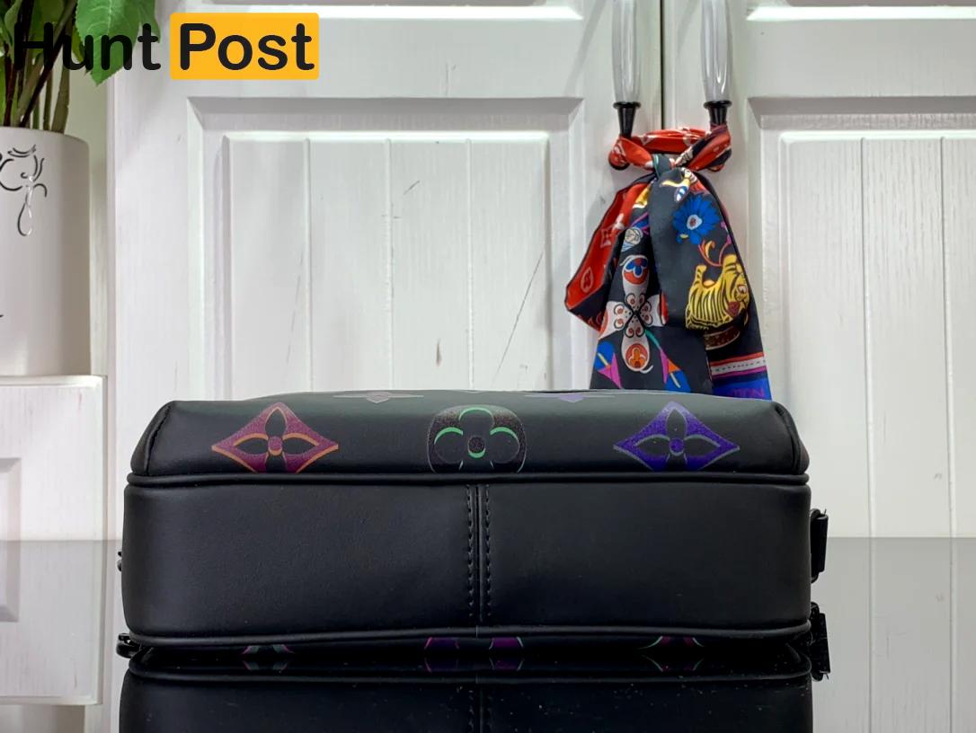 Chic and timeless: louis vuitton handbags unveiled - 1204