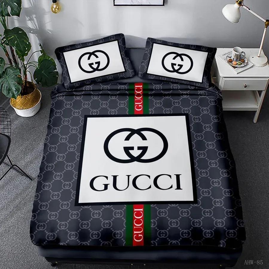 Gucci navy logo type 719 Bedding Sets luxury ideas home decor duvet blankets premium fashion brand sheets bedclothes bed linen hyperbeast Bedroom covers bedspread