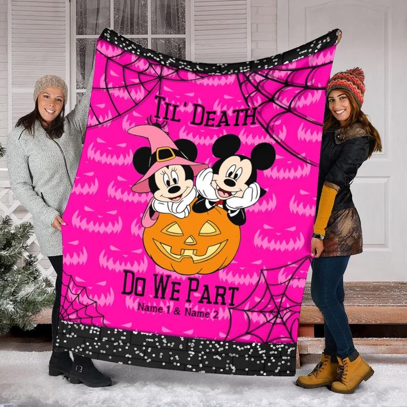 Halloween decorations custom name mickey halloween blanket, pumpkin halloween blanket, halloween mickey fleece blanket, minnie halloween blanket, witch mickey Quilt Blanket