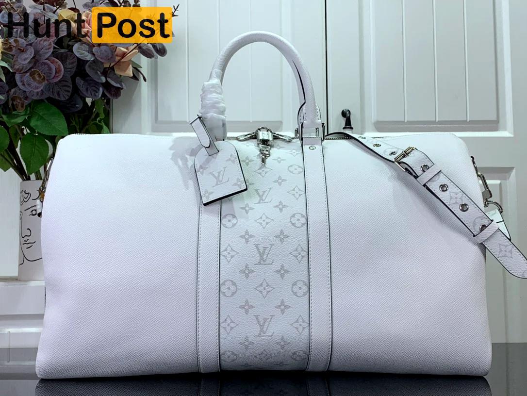Louis vuitton bags: an icon of elegance and prestige - 1205