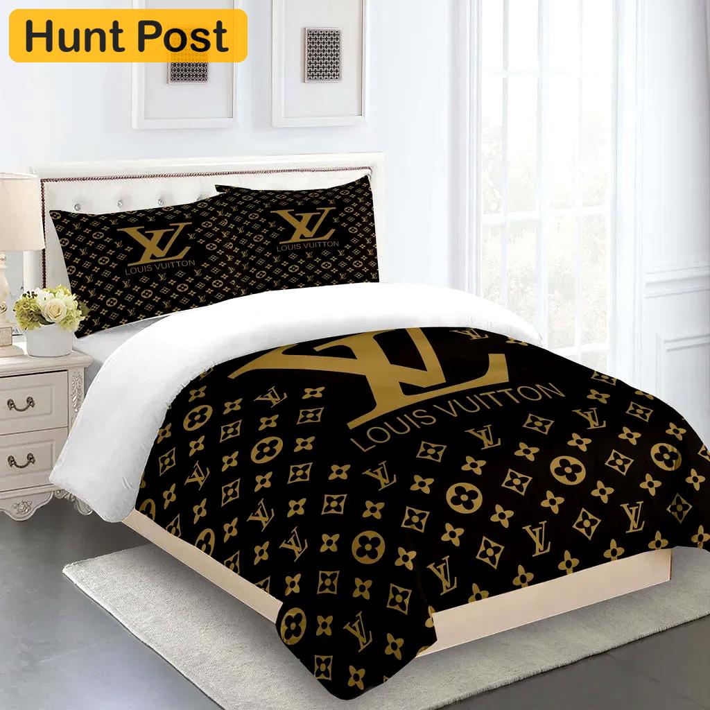 Louis vuitton fashion logo limited luxury brand bedding set  home decorations 32 Bedding Sets