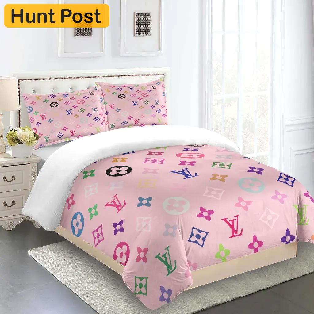 Louis vuitton fashion logo limited luxury brand bedding sets, bedroom decor , thanksgiving decorations for home 10 best luxury bed sets gift thankgivings and christmas Bedding Sets