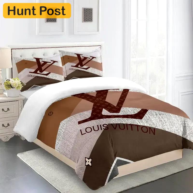 Louis vuitton fashion logo limited luxury brand bedding sets, bedroom decor , thanksgiving decorations for home 18 best luxury bed sets gift thankgivings and christmas Bedding Sets