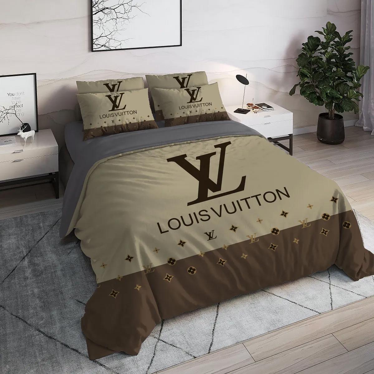 Louis vuitton light grey logo type 36 Bedding Sets home decor luxury ideas bedspread duvet blankets bed linen hyperbeast Bedroom covers bedclothes premium fashion brand sheets