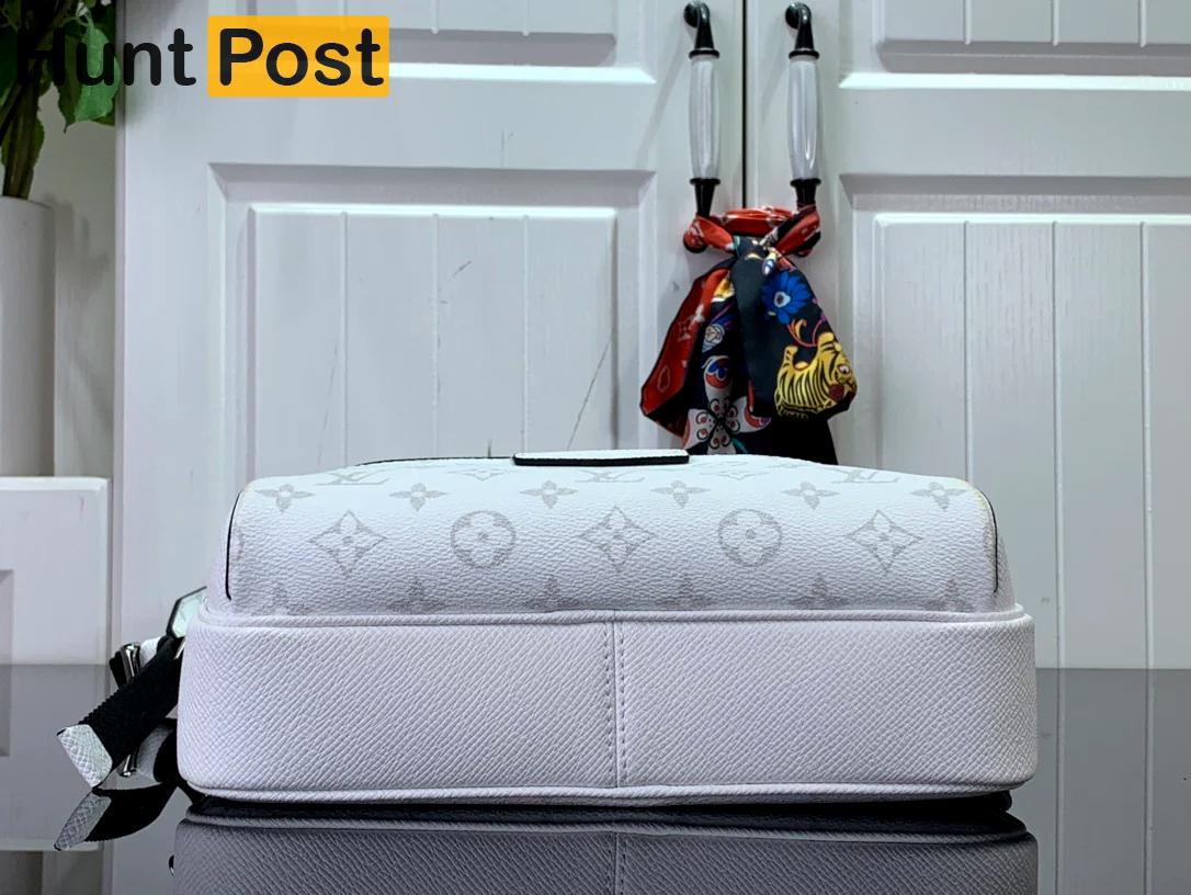 Step into luxury: louis vuitton handbags collection - 1208