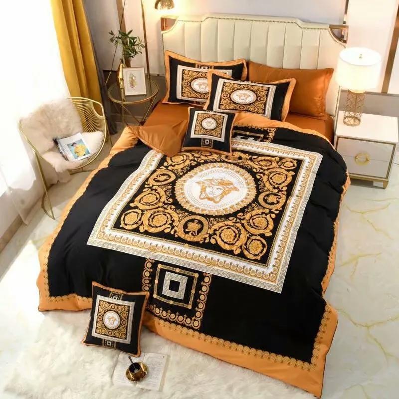 Versace logo type 1345 Bedding Sets premium fashion brand blankets covers bedclothes luxury ideas hyperbeast Bedroom duvet home decor bedspread sheets bed linen