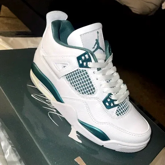 Jordan Retro 4 Oxidized Green: Exclusive Sneakers with Unique Green Tint