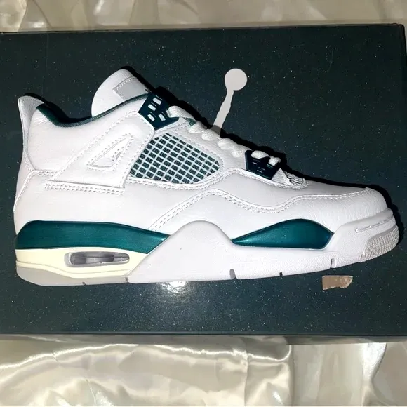 Jordan Retro 4 Oxidized Green: Exclusive Sneakers with Unique Green Tint