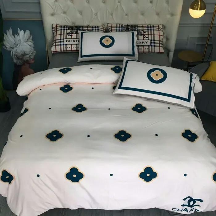 Chanel flower white printed bedding sets quilt sets duvet cover luxury brand bedding decor bedroom sets best luxury bed sets gift thankgivings and christmas Bedding Sets