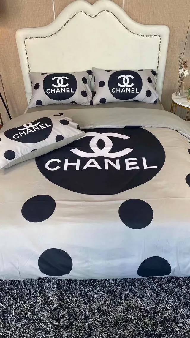 Chanel logo dot printed bedding sets quilt sets duvet cover luxury brand bedding decor bedroom sets best luxury bed sets gift thankgivings and christmas Bedding Sets