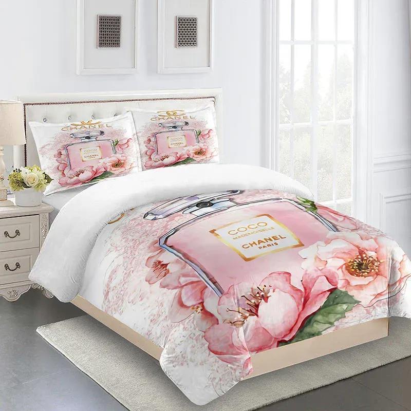 Chanel paris coco luxury brand premium bedding set for bedroom luxury bedspread duvet cover set with pillowcases home decoration Bedding Sets