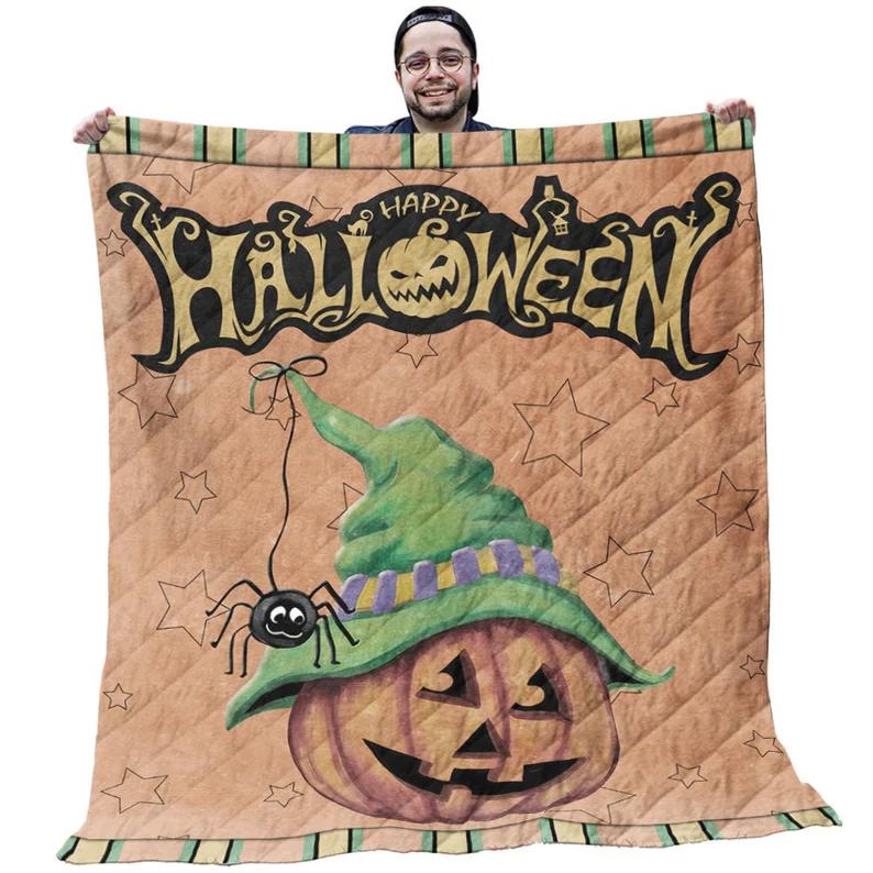 Halloween decorations halloween blankets and throws - happy halloween toland vintage quilt blanket - gifts halloween lovers Quilt Blanket