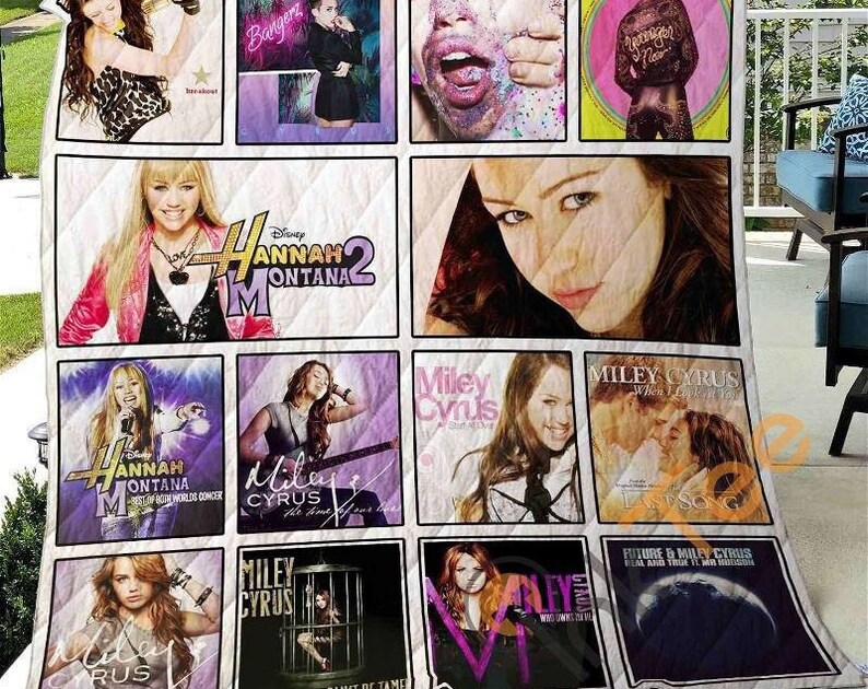 Miley cyrus singer fleece blanket, mink sherpa blanket, american singer blanket, miley ray cyrus quilt Quilt Blanket