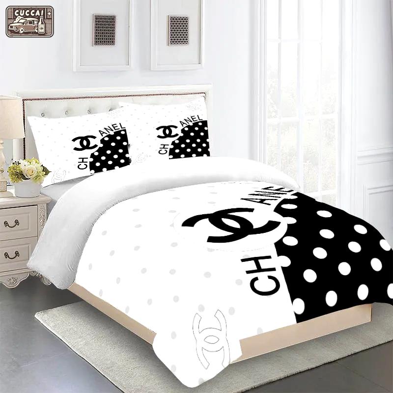 Black white chanel bedding sets luxury brand bed sets, bedroom sets, comforter sets, duvet cover, bedspread for home decor trending 2023 for home Bedding Sets