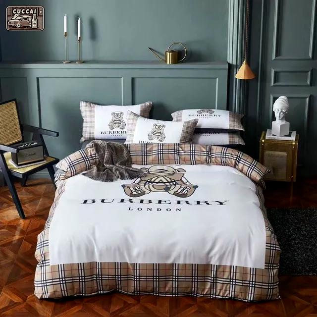 Burberry bedding sets printed bedding sets quilt sets duvet cover luxury brand bedding decor bedroom sets best luxury bed sets gift thankgivings and christmas Bedding Sets