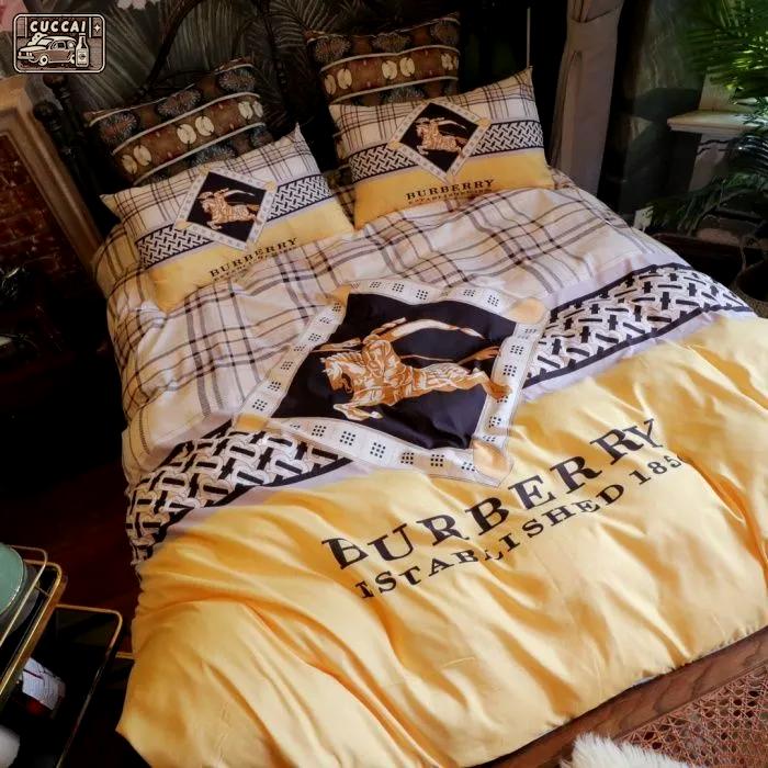 Burberry checked yellow logo type 1902 Bedding Sets duvet luxury ideas bedspread home decor premium fashion brand bedclothes covers hyperbeast Bedroom blankets sheets bed linen