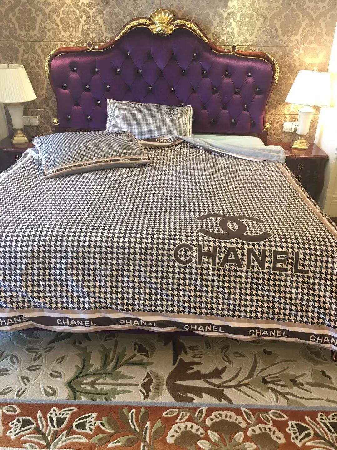 Chanel bedding 3d printed bedding sets hot quilt sets duvet cover luxury brand bedding decor bedroom sets best luxury bed sets gift thankgivings and christmas Bedding Sets